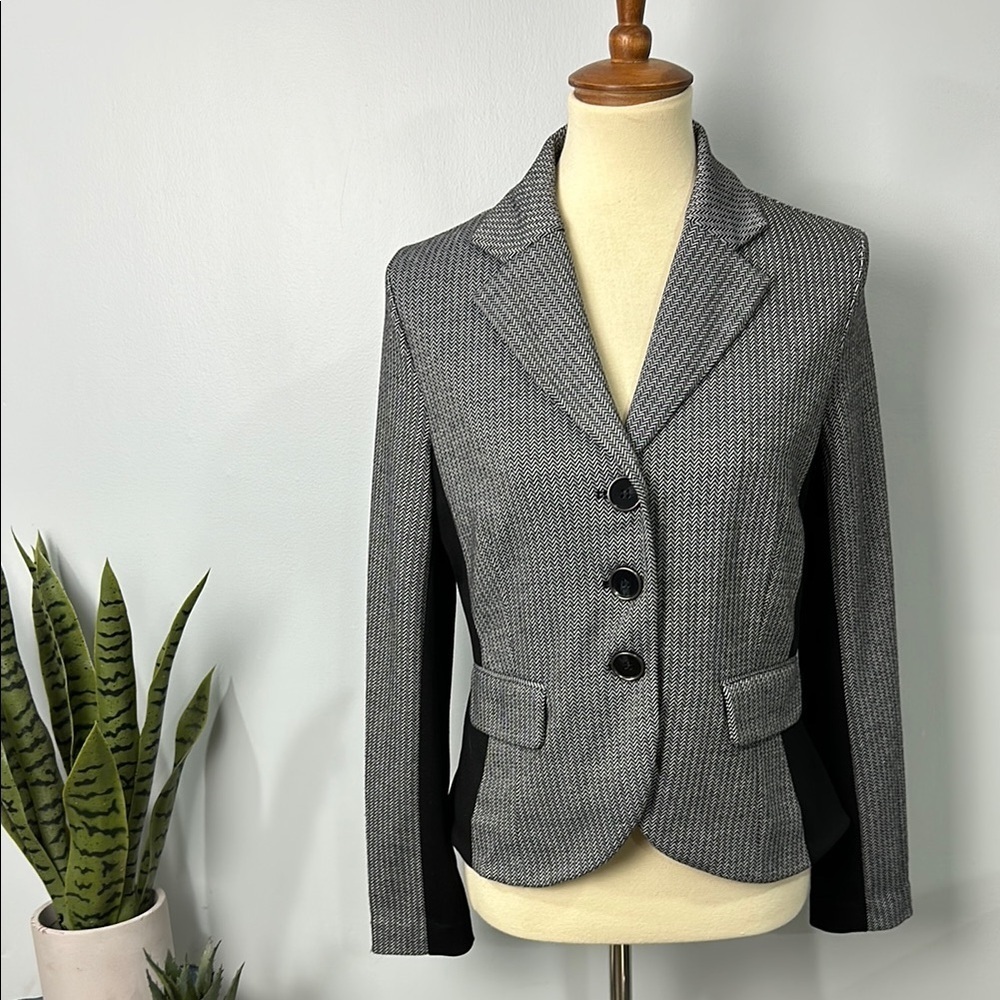Kenar Black/Gray Notched Lapels Tailored Fit Blazer Size Small NWT